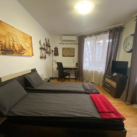 Apartament Bogoslovovi Varna Ngoại thất bức ảnh